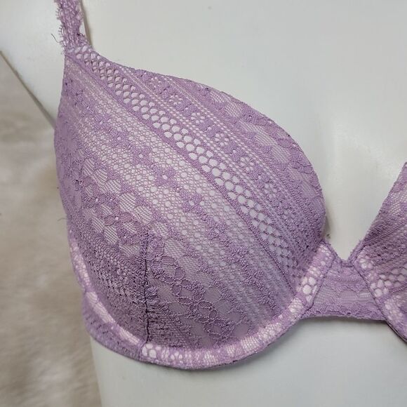 VICTORIA'S SECRET LINED DEMI LAVENDER LACE UNDERWIRE BRA, SIZE 34D - Picture 2 of 8